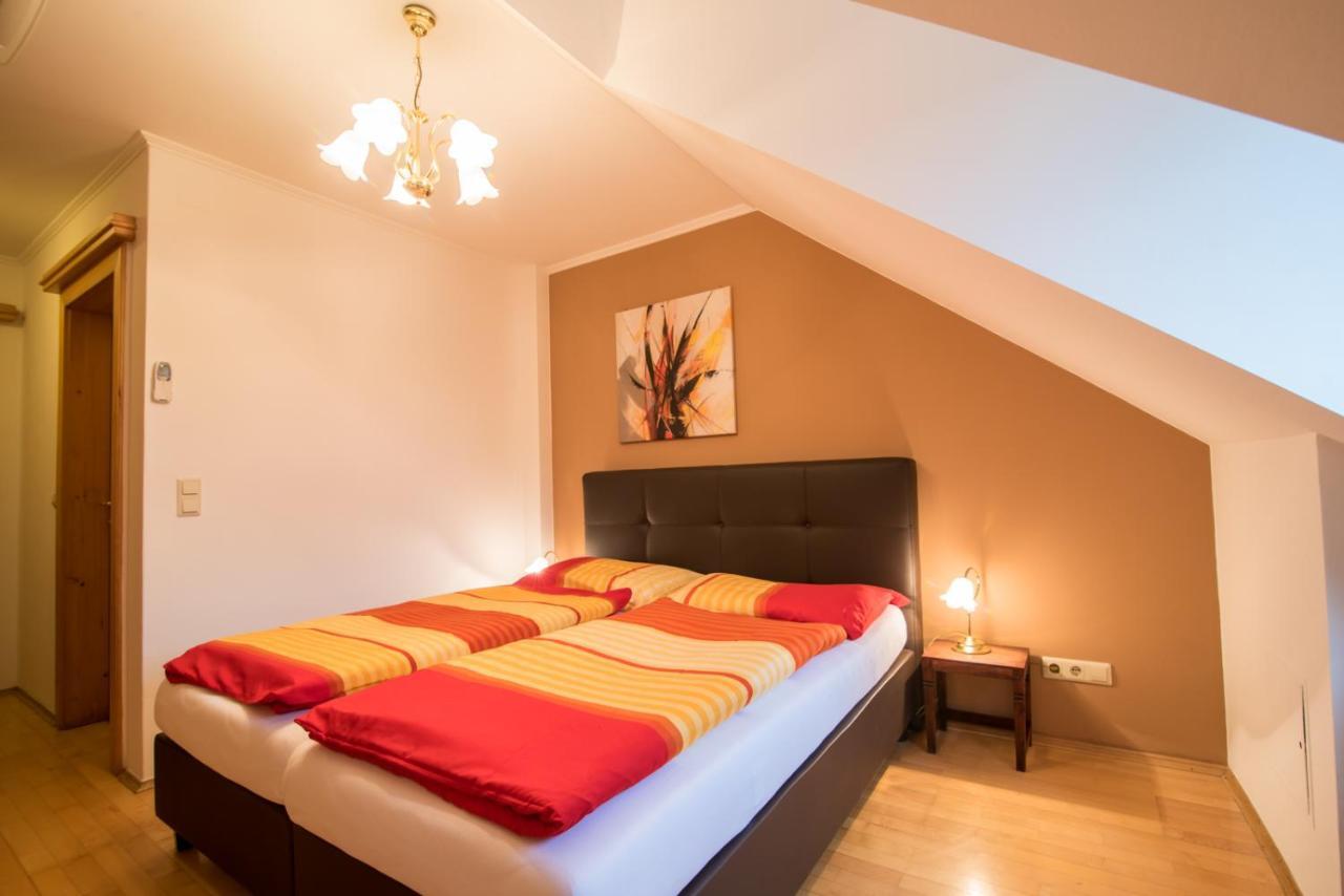 Weingut Burger Otel Kalladorf Dış mekan fotoğraf
