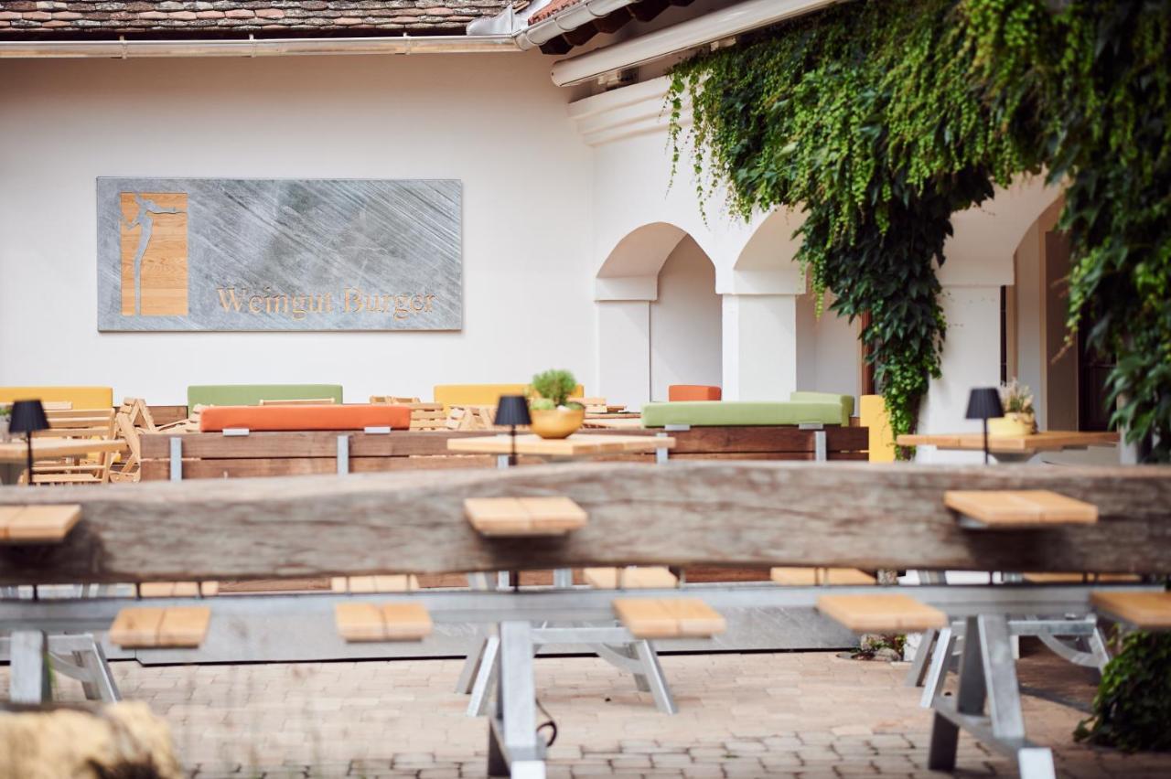 Weingut Burger Otel Kalladorf Dış mekan fotoğraf